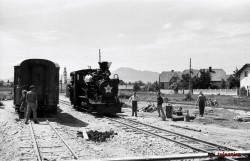 Lokomotiva in vagoni na postaji TV-15 - 6.6.1948. Foto: Mahovič Zvone